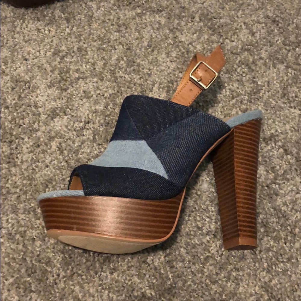 Patchwork Denim platform heels 🌼 NWOT